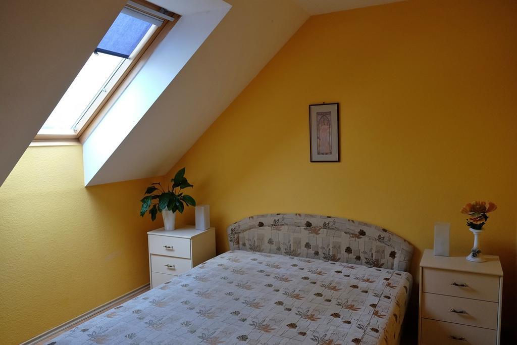 Var-Torony Apartman Jula Exterior foto
