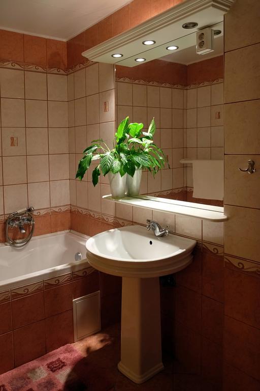 Var-Torony Apartman Jula Exterior foto